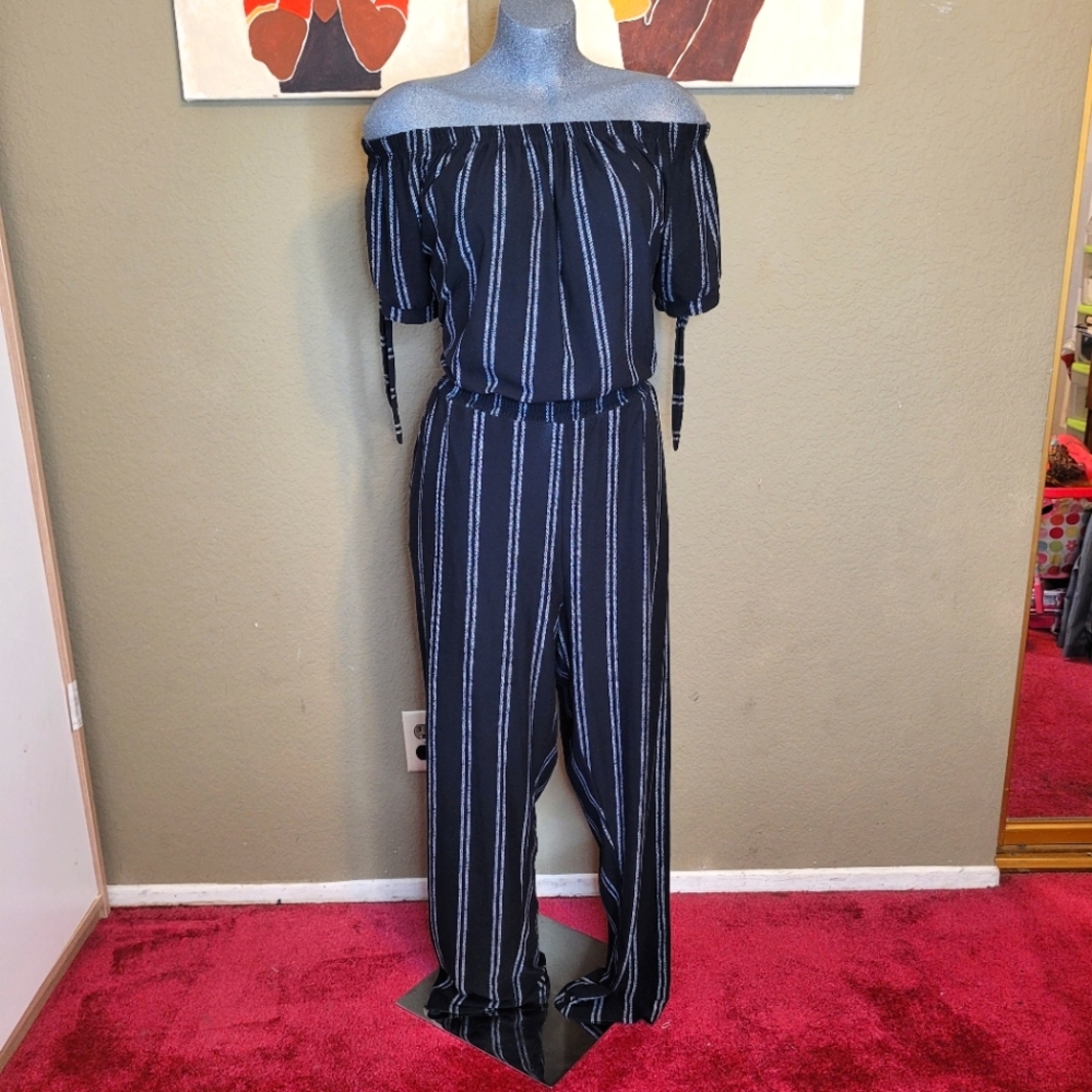 Derek Heart Off-Shoulder Jumpsuit Black.& White Size 2X